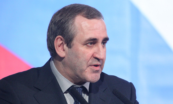 Сергей Неверов: Одним словом, процедура праймериз запущена, заявления поступают, надеемся, что борьба будет достойной, честной и выявятся кандидаты на участие в кампании